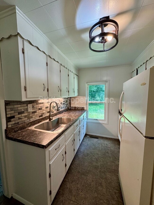 Photo - 512 Trade St