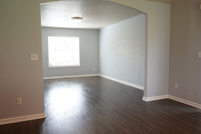 Photo - 4316 NE 58th Cir