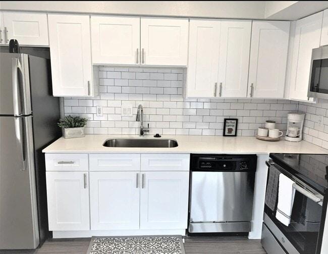 7001 S Congress Ave Unit H201