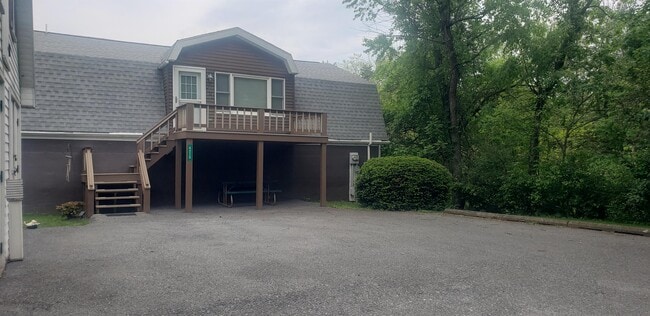 Photo - 4215 Valley Rd