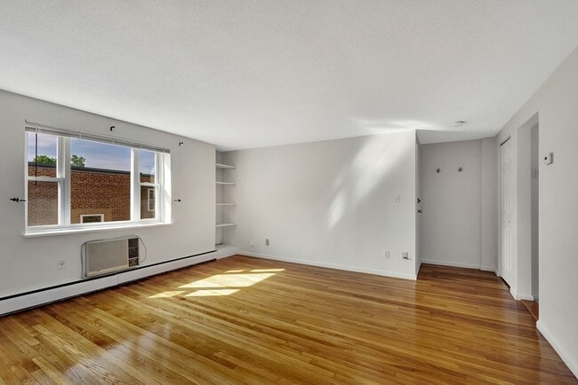 Photo - 43 Colborne Rd Unit 6