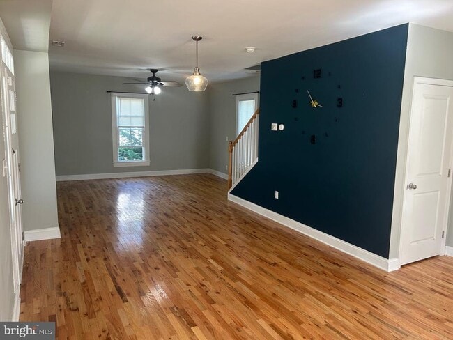 Photo - 211 E Market St