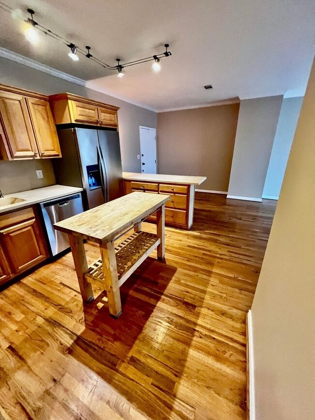 Photo - 1421 Peachtree St NE