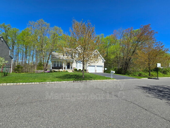 Photo - 13 Grist Mill Ct House