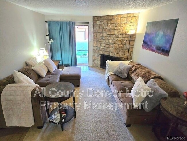 Building Photo - 447 Wright St Unit 118