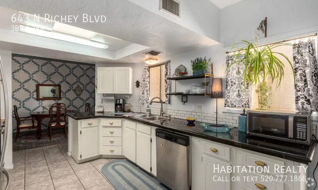 Building Photo - 643 N Richey Blvd Rental