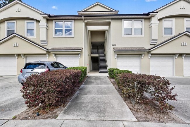 Building Photo - 9400 Underwing Way