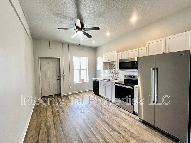 Photo - 740 Washington Blvd Unit D