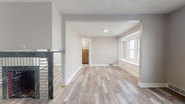 Photo - 2121 W 105th St Unit 2121 W 105th UP