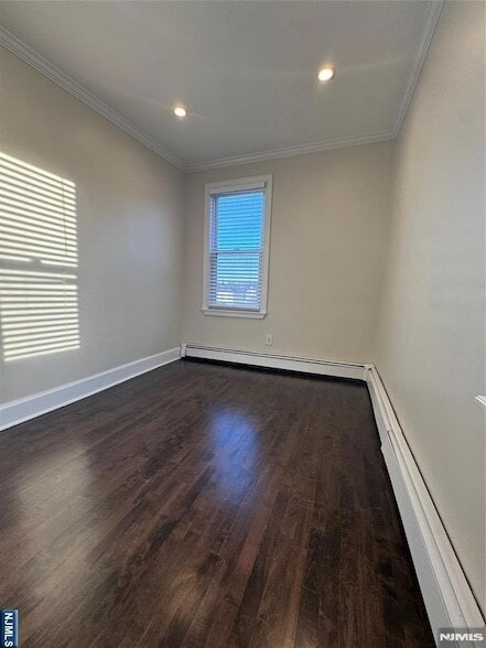 14 River St