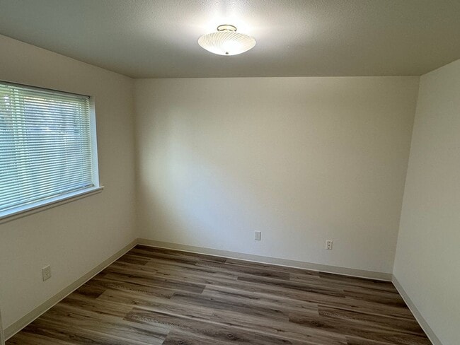 Photo - 2 Bedroom Tri-plex in River Rd Neighborhood Unit 1645  River Rd