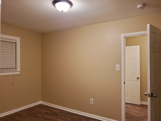 Section 8 accepted 2-Bedroom Retreat in Huntsville – Cozy Living with 803 Sq Ft!"