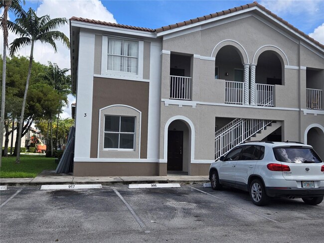 Photo - 1663 SE 29th St Unit 100