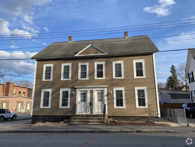 Building Photo - 19 Tremont St Rental