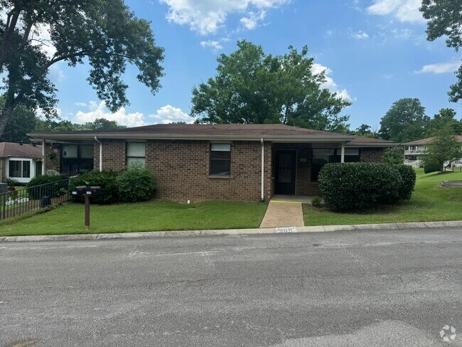 Building Photo - 369 Deer Lake Dr Rental