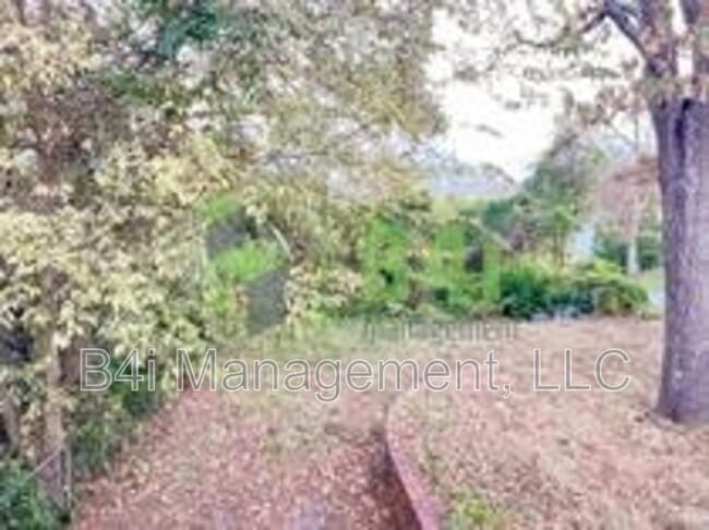 Photo - 800 Fulton Ave