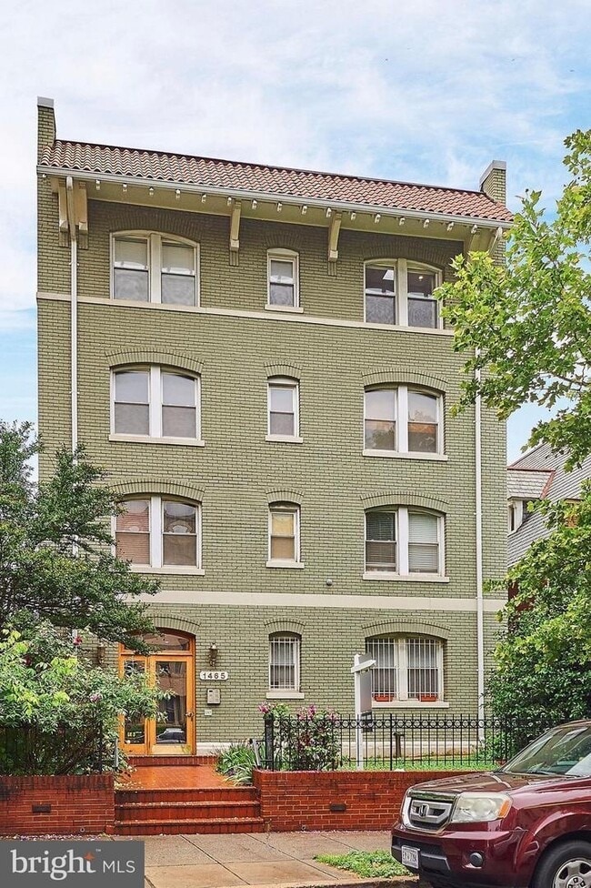 Photo - Columbia Heights, You're Home