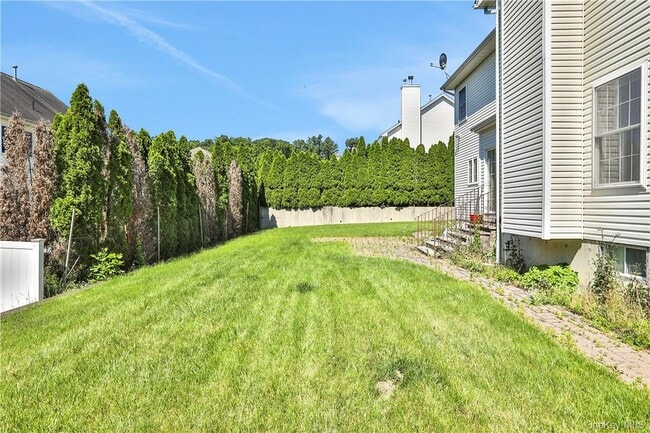 2719 Colonial Dr