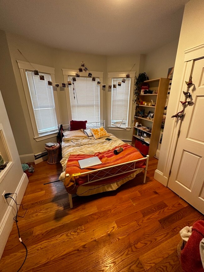 Photo - 88 Hampshire St Unit 1