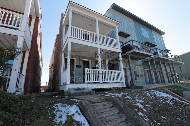 Photo - 1402 Bainbridge St Unit Apt B