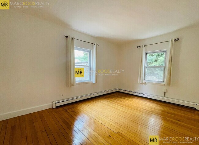 Photo - 20 Shanley St Unit 1R