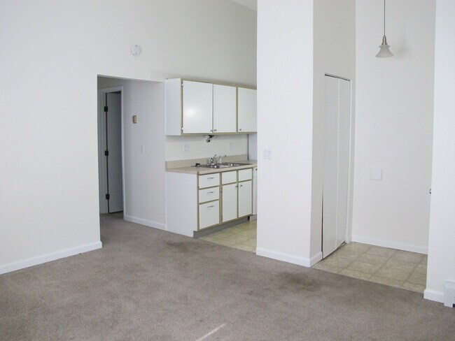 Photo - 2831 Somerville Dr Unit D