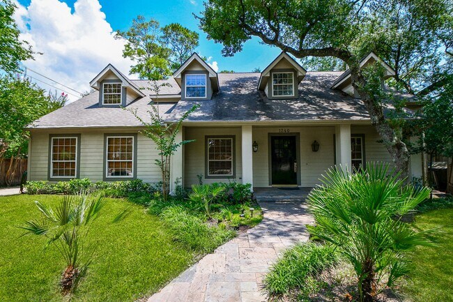 Photo - 1240 Bingle Rd
