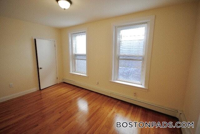 Photo - 342 Meridian St Unit 2