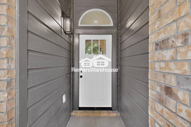 Photo - 9113 Warren Dr
