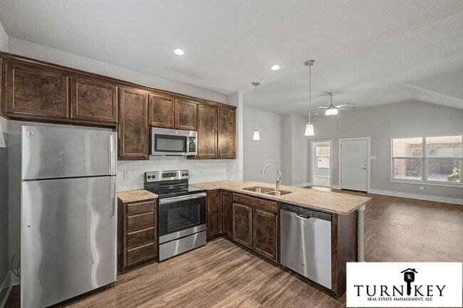 221 Stewart Bend Ct Unidad B