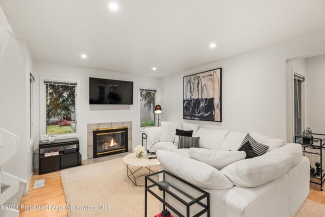 Photo - 814 W Bleeker St Unit D1