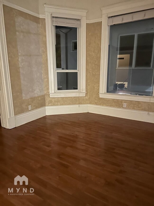 Photo - 612 1/2 15th St