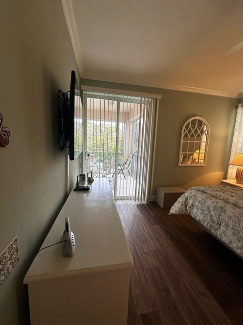 Photo - 9170 Southmont Cove