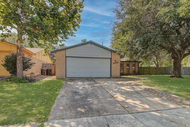 Photo - 5702 Golden Grove Ln