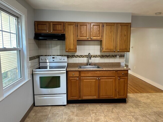 Photo - 18 Symmes St Unit 1