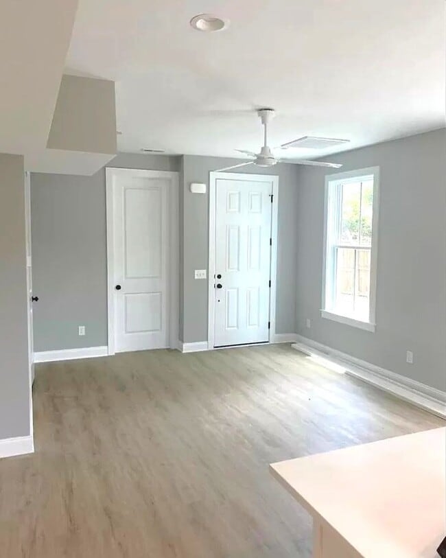 Photo - 9 Hanover St