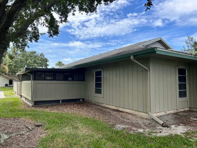 Photo - 4114 NW Cinnamon Tree Cir