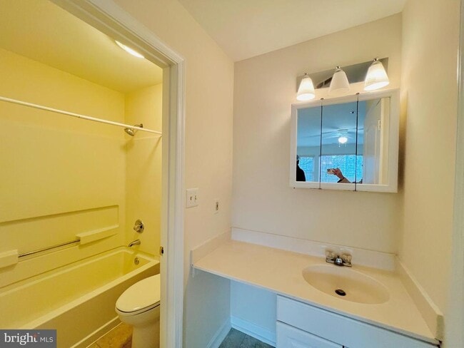 Photo - 8589 Falls Run Rd Unidad B