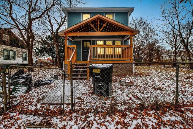 Photo - 15906 Alden St