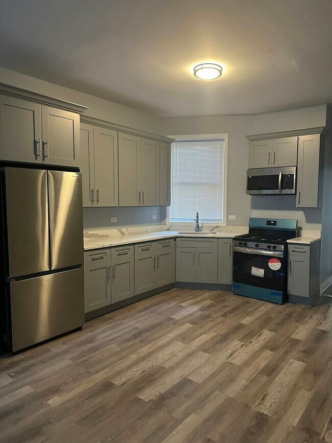 6710 S Parnell Ave Unit 2
