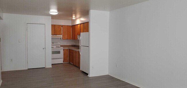 Photo - ? Move-In Special! Modern & Spacious 2 Bed... Unidad 201