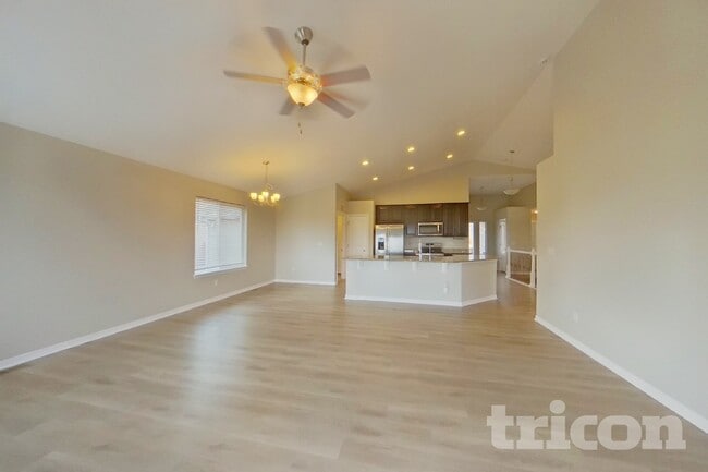Photo - 6748 Lamine Dr