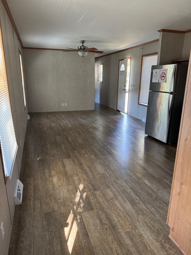 76 Terrace Ct