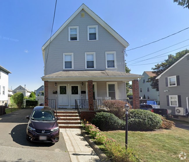 Building Photo - 11 Harley Ave Unit A Rental