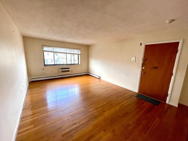 Photo - 28 Allston St