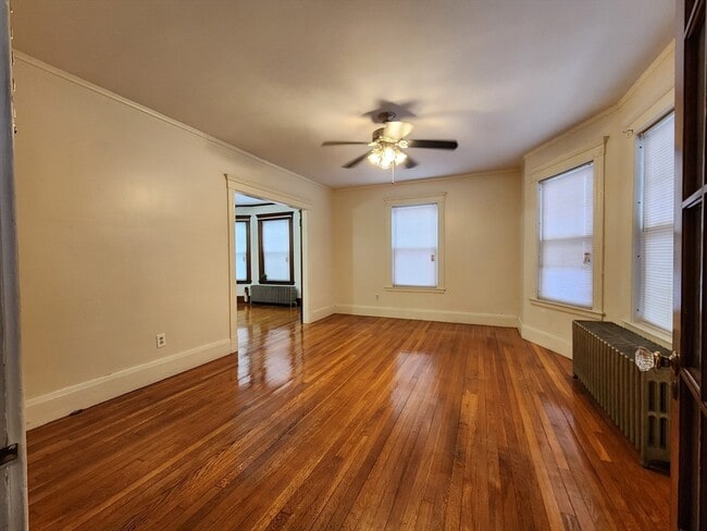 Photo - 431 Eastern Ave Unit 1