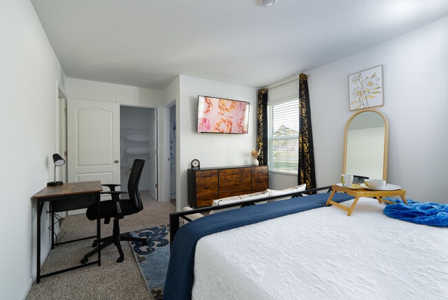 Photo - 17 Evermore Ct