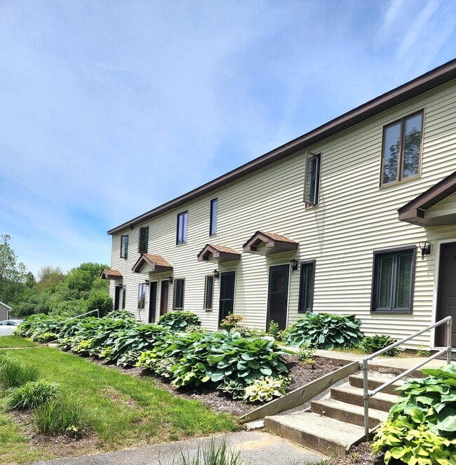 Photo - 3 Brook Front Ln Condo Unit 3