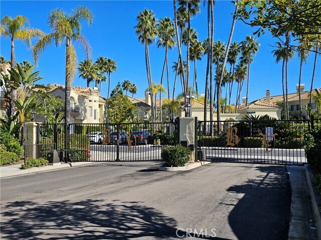 Photo - 26425 La Traviata