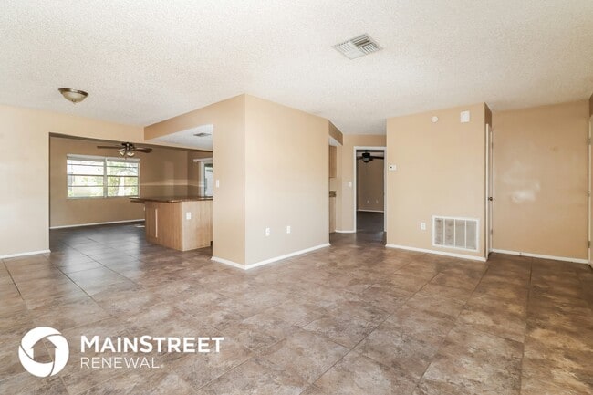 Photo - 11082 Lightwood St